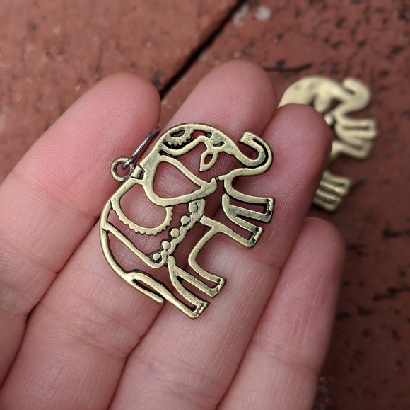 Anthropologie Jewelry - SALE ✨ Little Brass Elephant Earrings